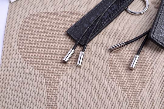 LV keyring 03lyh329 (3)