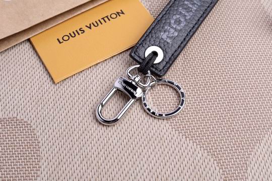 LV keyring 03lyh329 (7)