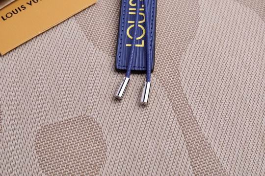 LV keyring 03lyh330 (4)