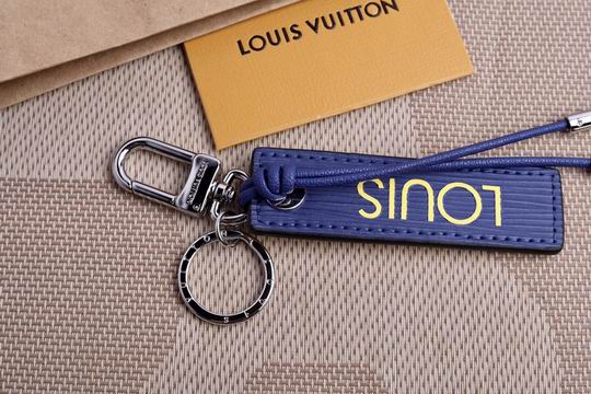 LV keyring 03lyh330 (5)