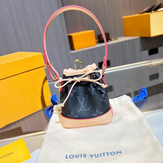 LV keyring 03lyh71 (2)