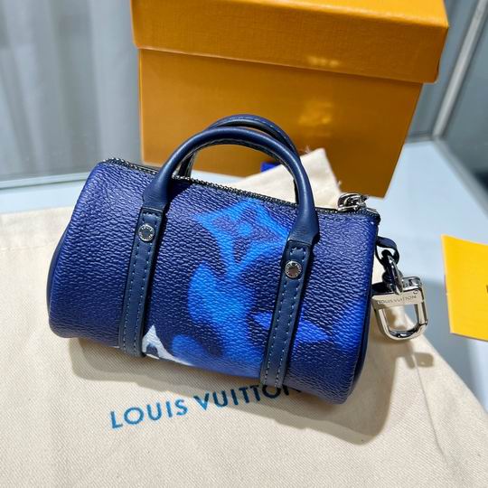 LV keyring 03lyh76 (13)