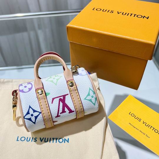 LV keyring 03lyh77 (4)