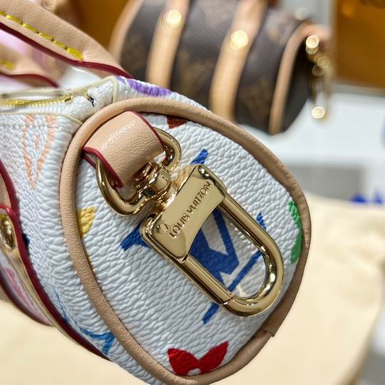 LV keyring 03lyh77 (5)