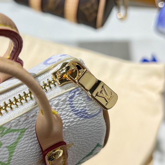 LV keyring 03lyh77 (6)