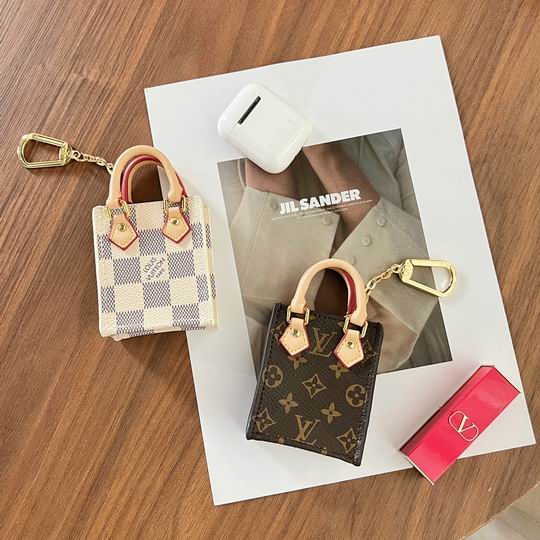 LV keyring 03lyh78 (3)