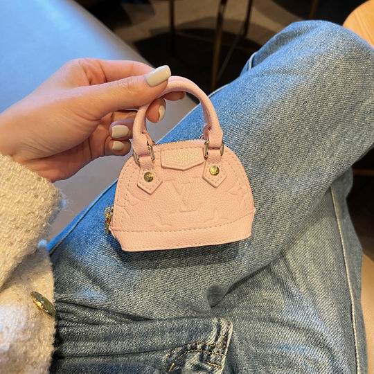 LV keyring 03lyh79 (6)