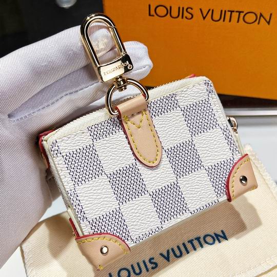 LV keyring 03lyh83 (9)