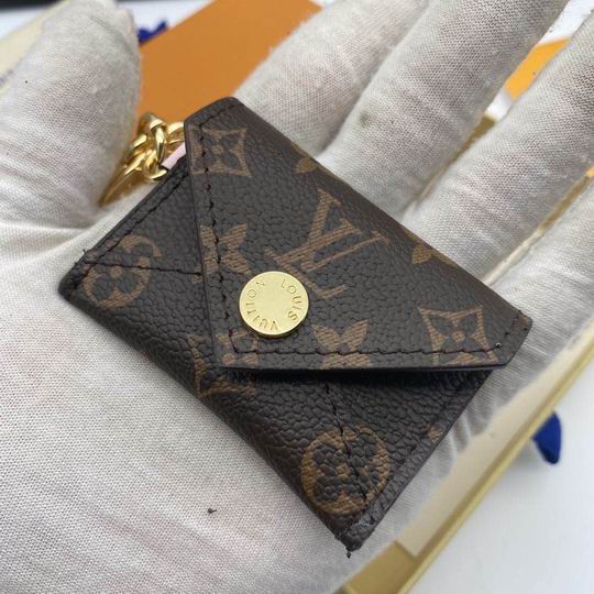 LV keyring 03lyh84 (6)
