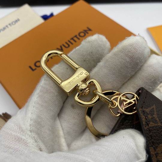 LV keyring 03lyh84 (8)