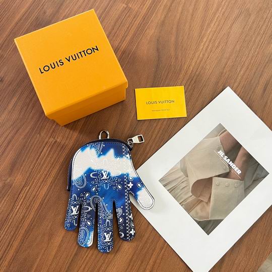 LV keyring 03lyh86 (2)