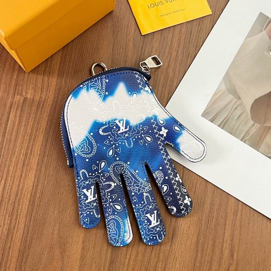 LV keyring 03lyh86 (5)