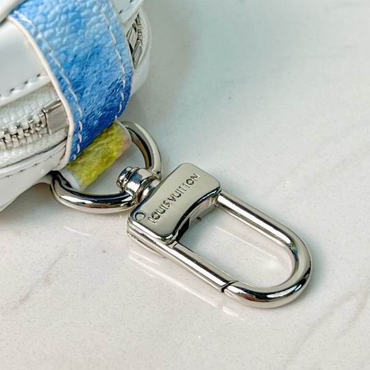 LV keyring 03lyh88 (7)