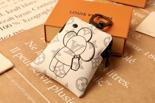 LV keyring 03lyh94 (6)