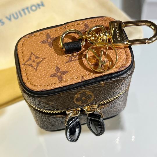 LV keyring 03lyh99 (8)