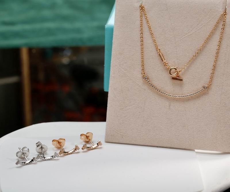 Tiffany suits 04lyx06 (1)