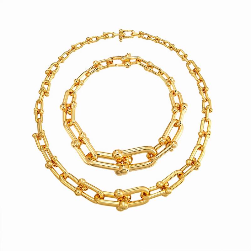 Tiffany suits 04lyx08 (4)