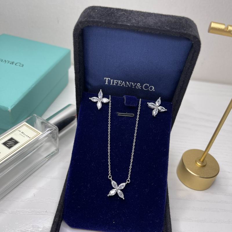 Tiffany suits 04lyx09 (2)