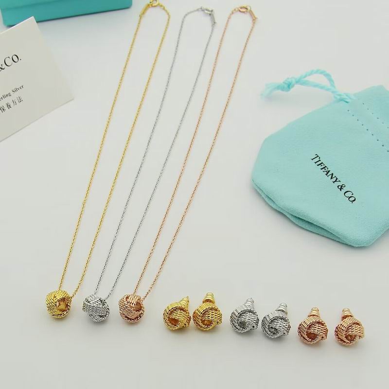 Tiffany suits 05lyx14 (1)