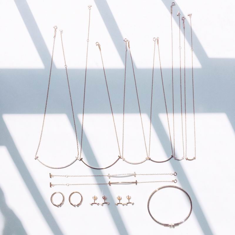 Tiffany suits 05lyx16 (1)