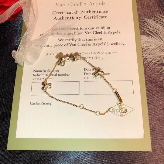 Van Cleef & Arpels bracelet 04lyh26 (2)
