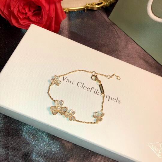 Van Cleef & Arpels bracelet 04lyh26 (4)