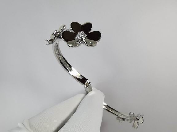 Van Cleef & Arpels bracelet 04lyh29 (5)