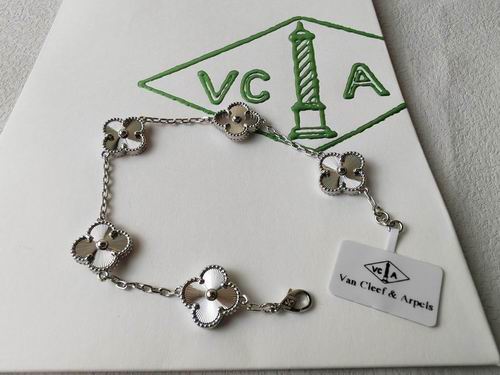 Van Cleef & Arpels bracelet 05lyh32 (3)