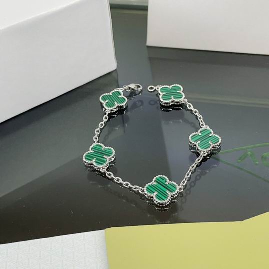 Van Cleef & Arpels bracelet 07lyh35  (19)
