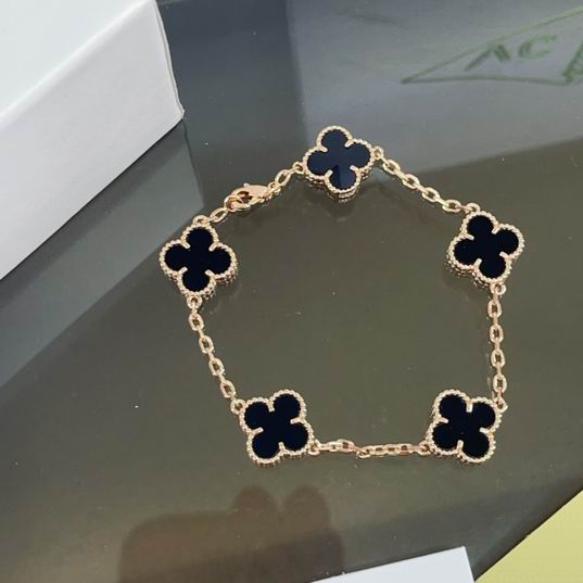 Van Cleef & Arpels bracelet 07lyh35  (29)