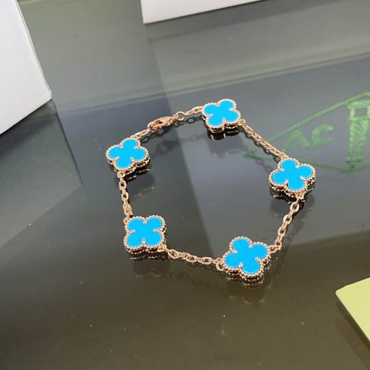 Van Cleef & Arpels bracelet 07lyh35  (30)