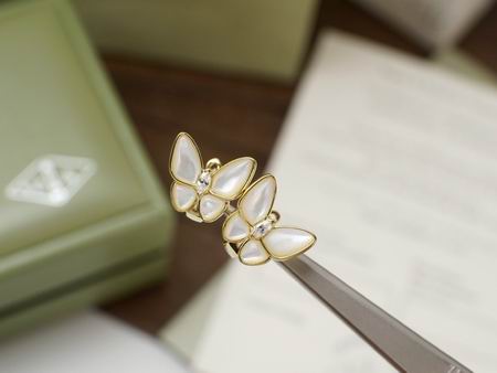 Van Cleef & Arpels earring 04lyh11 (12)