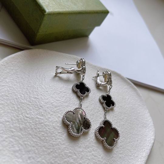 Van Cleef & Arpels earring 04lyh12 (4)