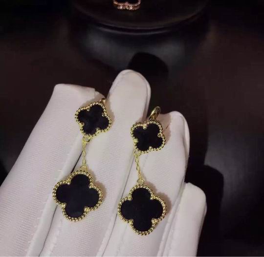 Van Cleef & Arpels earring 05lyh17 (16)