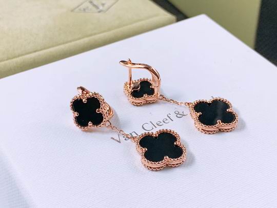 Van Cleef & Arpels earring 05lyh17 (29)