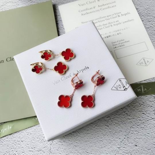 Van Cleef & Arpels earring 05lyh17 (5)