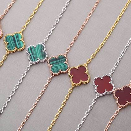 Van Cleef & Arpels necklace 04lyh23 (8)