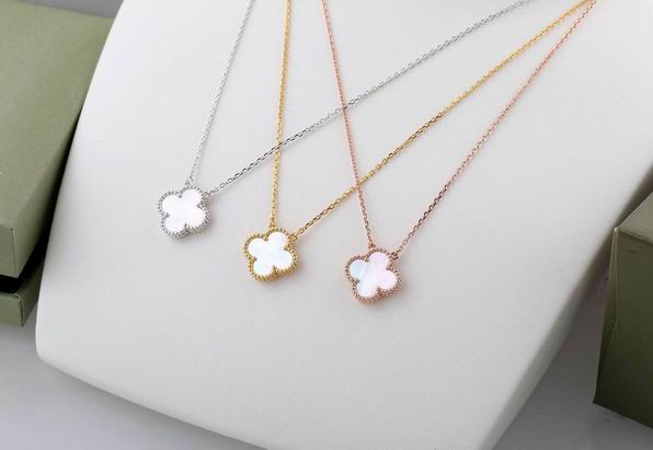 Van Cleef & Arpels necklace 04lyh24 (7)