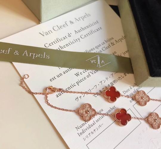 Van Cleef & Arpels necklace 04lyh30 (3)