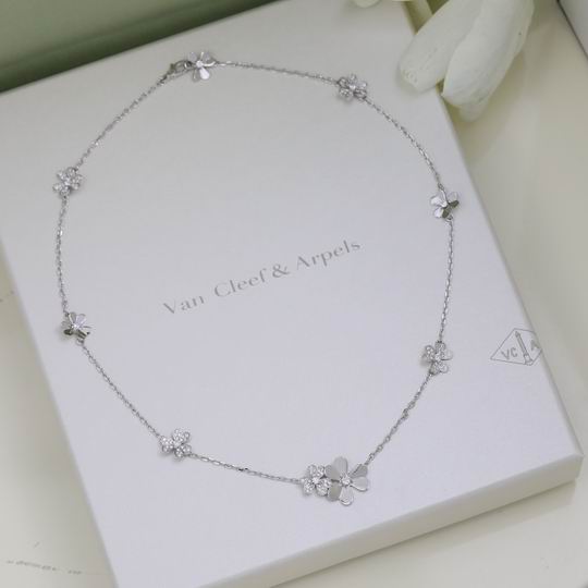Van Cleef & Arpels necklace 04lyh32 (6)