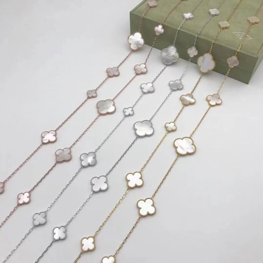 Van Cleef & Arpels necklace 04lyh33  (2)