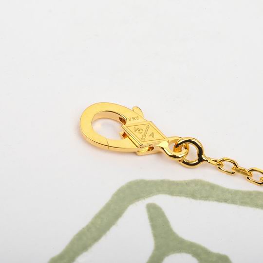 Van Cleef & Arpels necklace 05lyh35 (5)