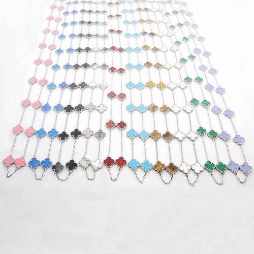 Van Cleef & Arpels necklace 05lyh37 (1)