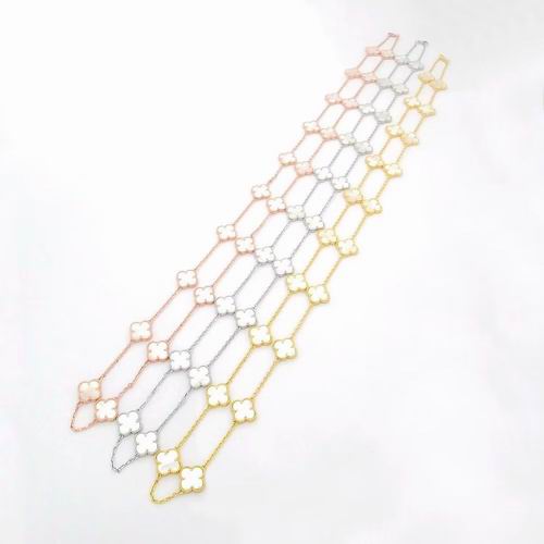 Van Cleef & Arpels necklace 05lyh37 (4)