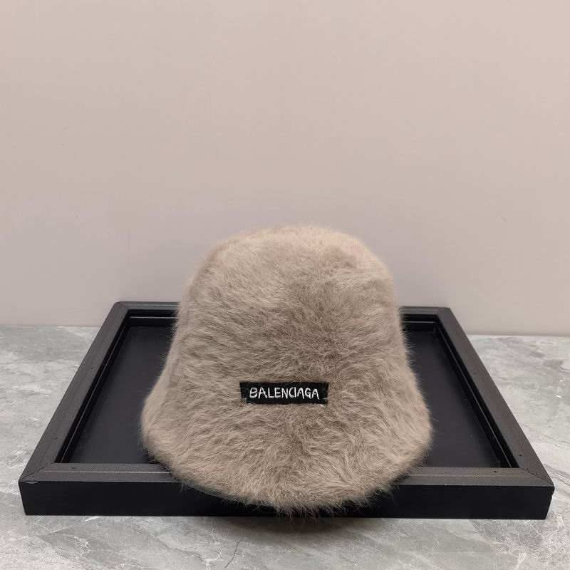 Balenciaga hat dx (3)