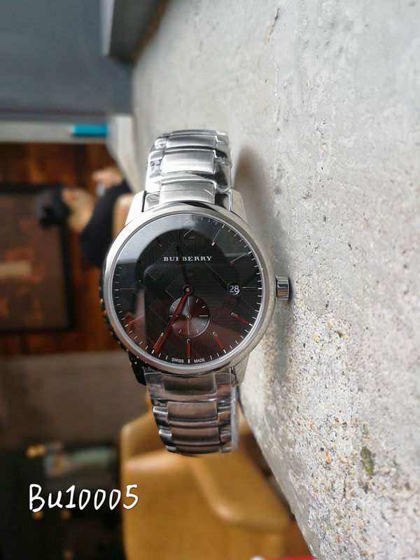 Burberry 40mm 54 (23)