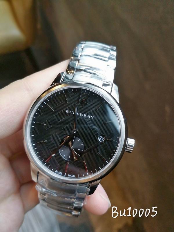 Burberry 40mm 54 (26)