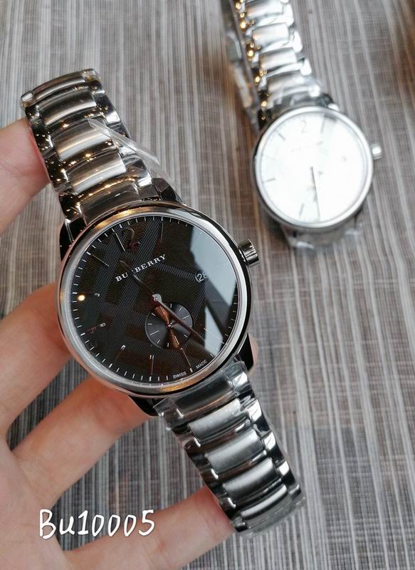 Burberry 40mm 54 (27)