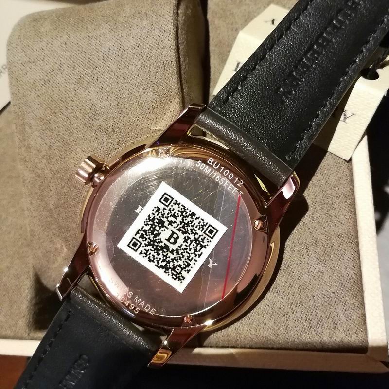 Burberry 40mm 55 (2)
