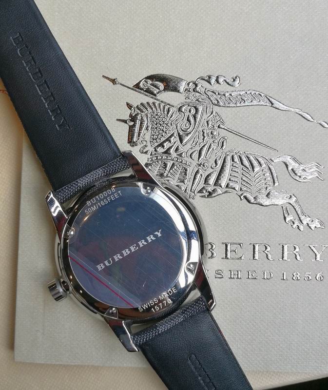Burberry 41mm 56 (12)